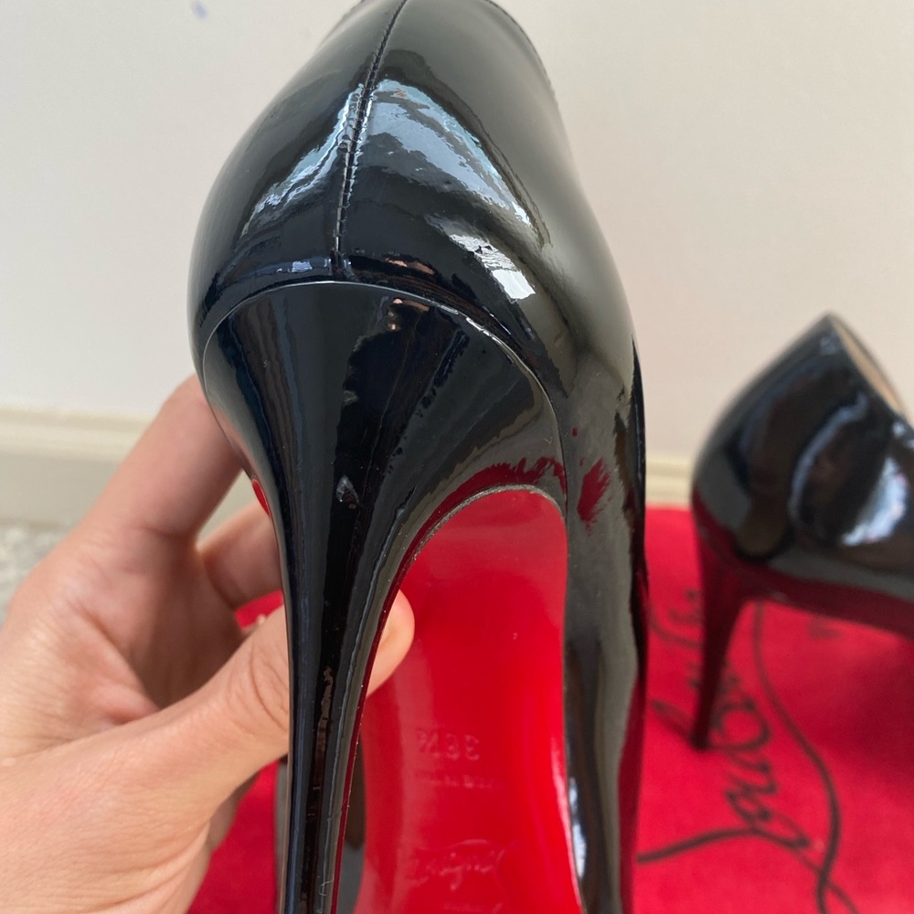 Louboutin Pigalle Follies - Black Patent Pumps 38.5 - Picture 9 of 10